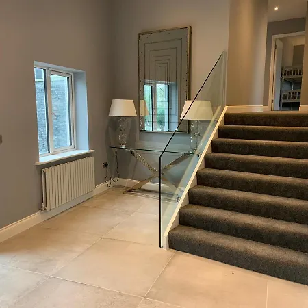 River Views,kinsale, Hosted By Exquisite Homes, Sleeps 26 * קינסייל