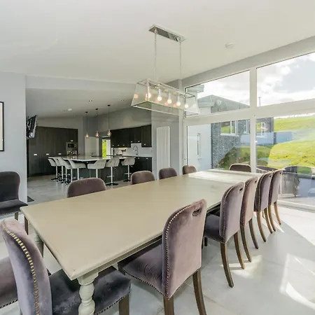 River Views,kinsale, Hosted By Exquisite Homes, Sleeps 26 דירה *