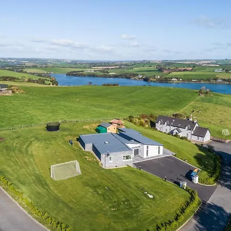 River Views,kinsale, Hosted By Exquisite Homes, Sleeps 26 דירה *