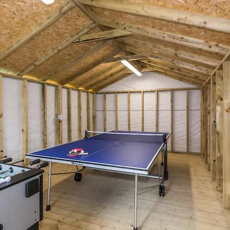 Apartment River Views,kinsale, Hosted By Exquisite Homes, Sleeps 26 *