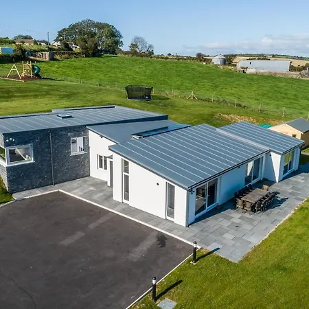 River Views,kinsale, Hosted By Exquisite Homes, Sleeps 26 *