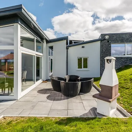River Views,kinsale, Hosted By Exquisite Homes, Sleeps 26 דירה