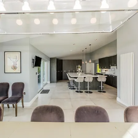 River Views,kinsale, Hosted By Exquisite Homes, Sleeps 26