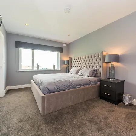 River Views,kinsale, Hosted By Exquisite Homes, Sleeps 26 דירה