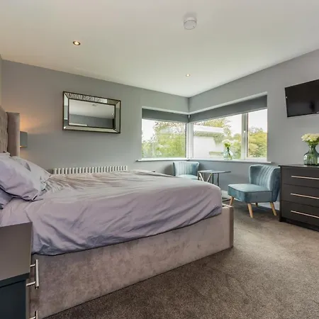 River Views,kinsale, Hosted By Exquisite Homes, Sleeps 26 דירה קינסייל
