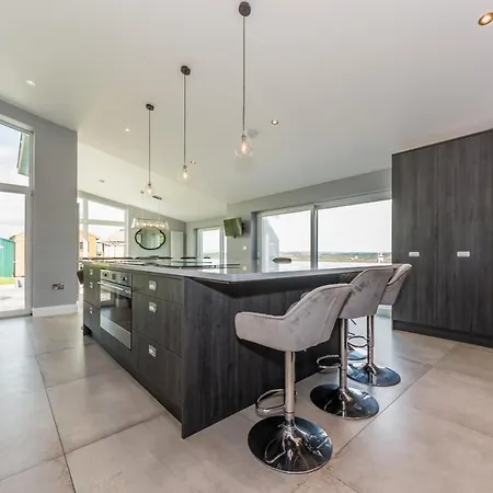River Views,kinsale, Hosted By Exquisite Homes, Sleeps 26 דירה