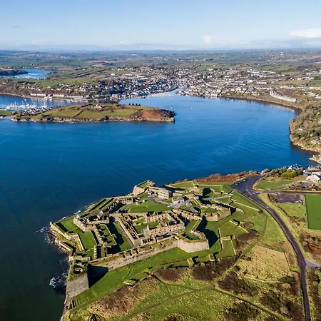 Lägenhet River Views,kinsale, Hosted By Exquisite Homes, Sleeps 26 Cork