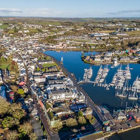River Views,kinsale, Hosted By Exquisite Homes, Sleeps 26 *