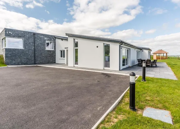 River Views,kinsale, Hosted By Exquisite Homes, Sleeps 26