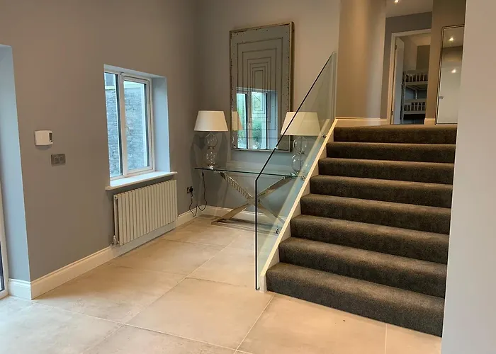 River Views,kinsale, Hosted By Exquisite Homes, Sleeps 26 * コーク