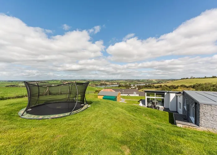 アパート River Views,kinsale, Hosted By Exquisite Homes, Sleeps 26