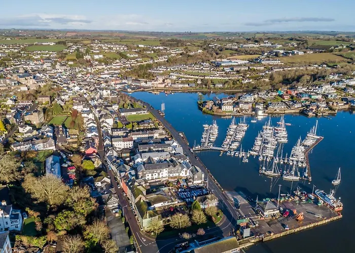River Views,kinsale, Hosted By Exquisite Homes, Sleeps 26 *