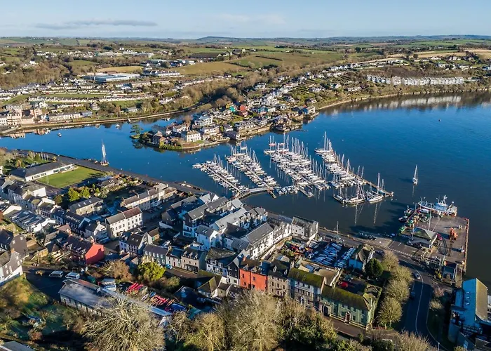 River Views,kinsale, Hosted By Exquisite Homes, Sleeps 26 *